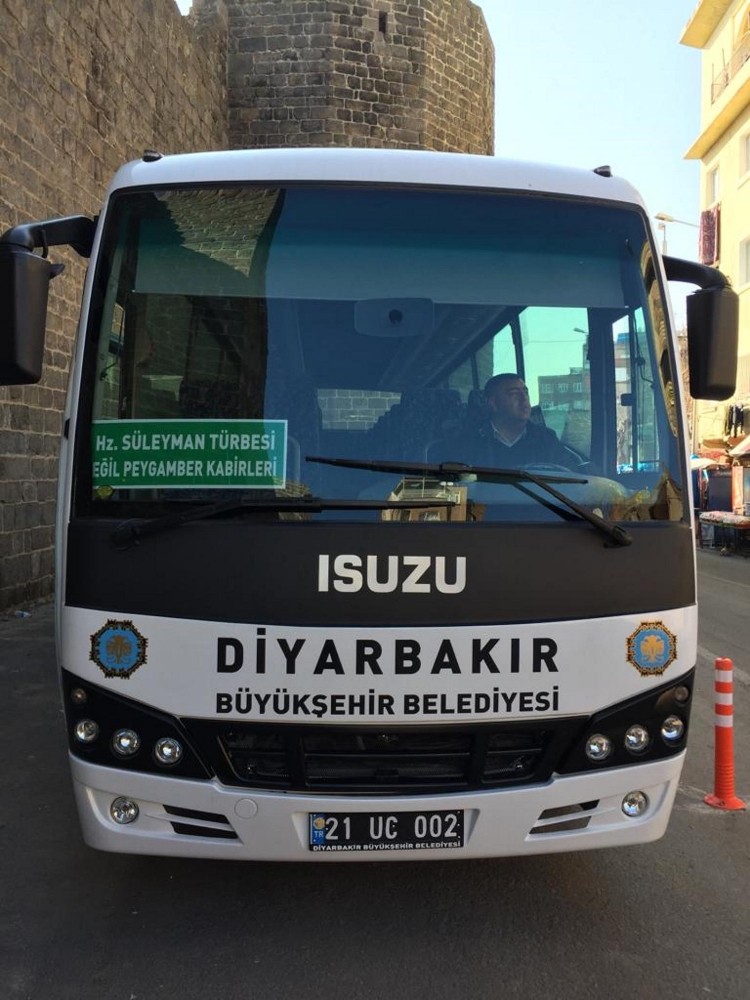 Türbelere ücretsiz servis hizmeti başladı 