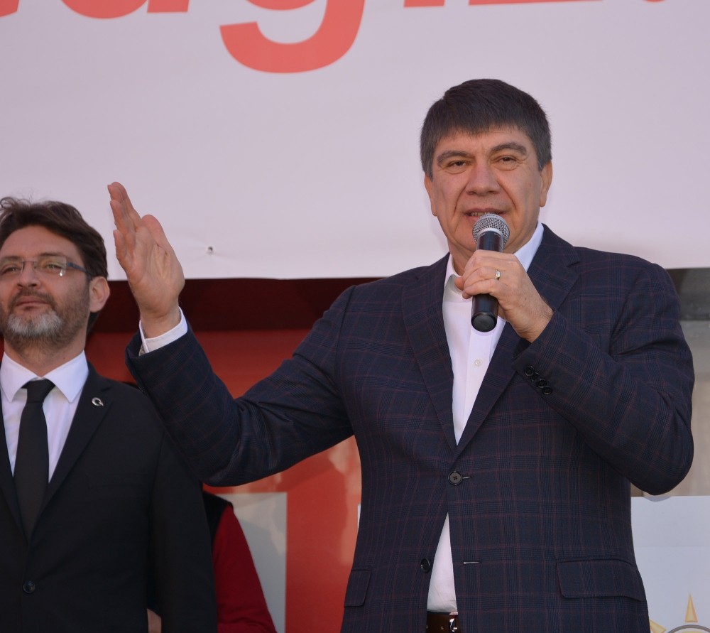 Türel: “Delikanlı olsunlar” 