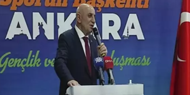 Turgut Altınok'tan üniversite öğrencilerine ücretsiz ulaşım sözü