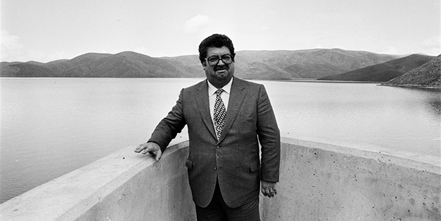 Turgut Özal kimdir?