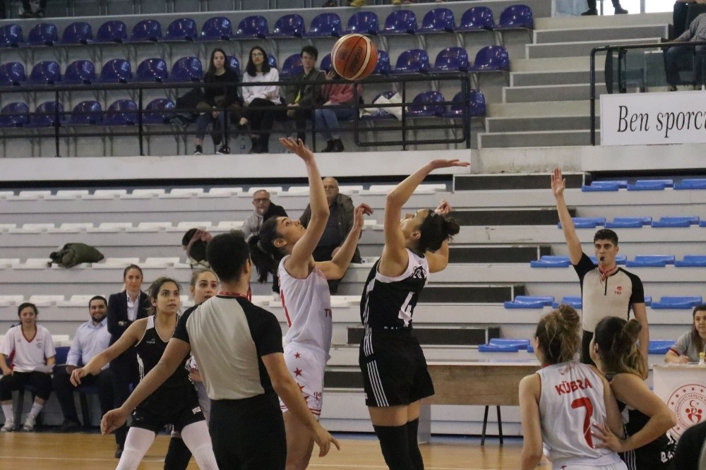 Turgutlu Belediyesi kendi evinde kaybetti 