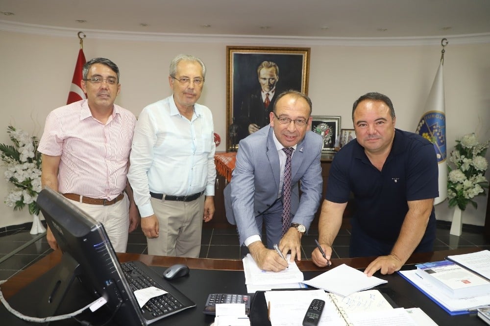 Turgutlu Belediyesi, personeline desteğini arttırıyor 
