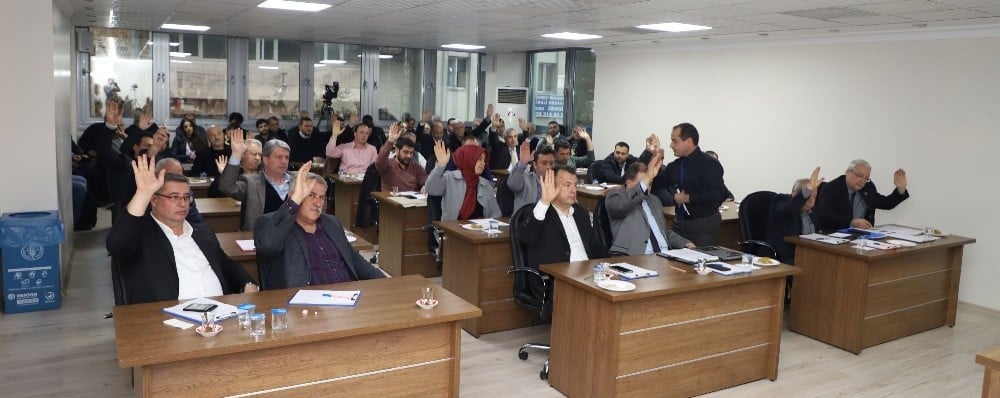 Turgutlu Belediyesinde en düşük maaş 2 bin 580 TL oldu 