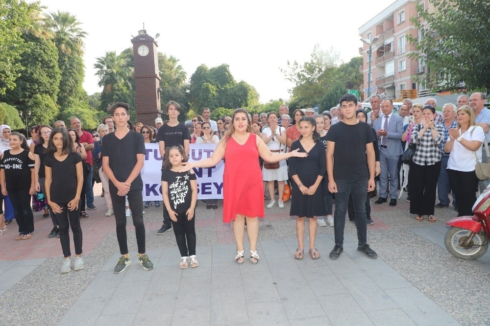 Turgutlu Kent Konseyi ‘Kadına şiddete hayır’ dedi 