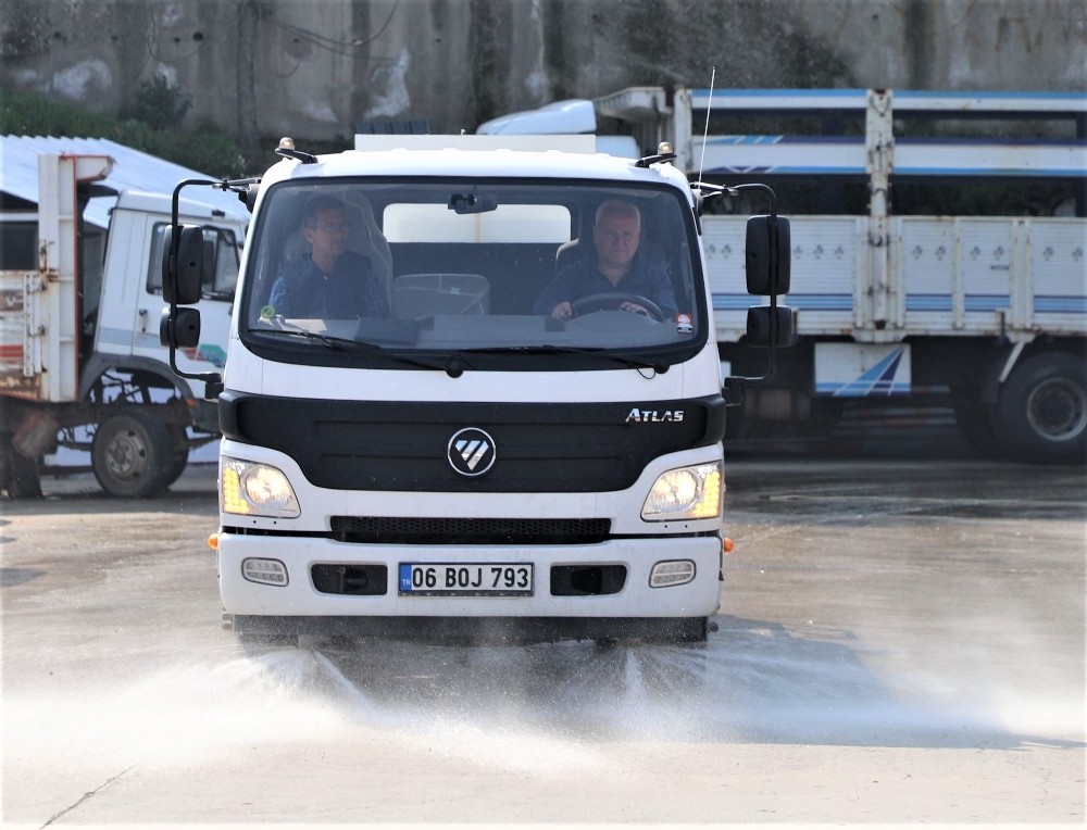 Turgutlu’da dezenfekte çalışmaları devam ediyor 
