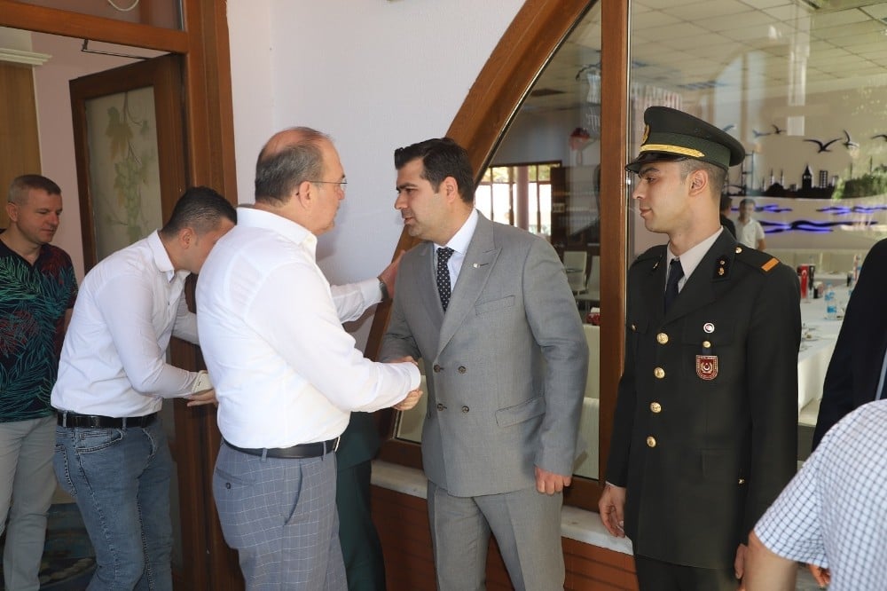 Turgutlu’da geleneksel bayramlaşma töreni gerçekleşti 