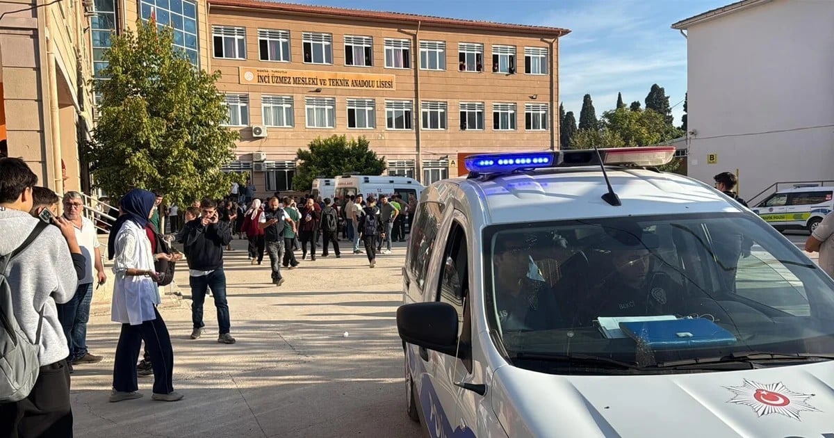 Turgutlu'da okul yakınındaki silahlı saldırıda 11 öğrenci yaralandı, şüpheli yakalandı