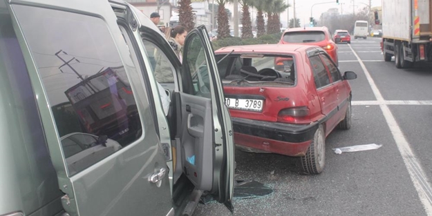 Turgutlu’da zincirleme kaza: 2 yaralı
