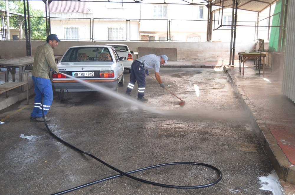 Turgutlu’nun pazarları pırıl pırıl 