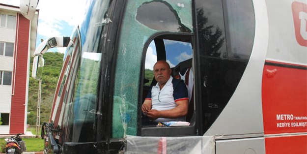 2. Lig ekibinin otobüsüne taş yağmuru