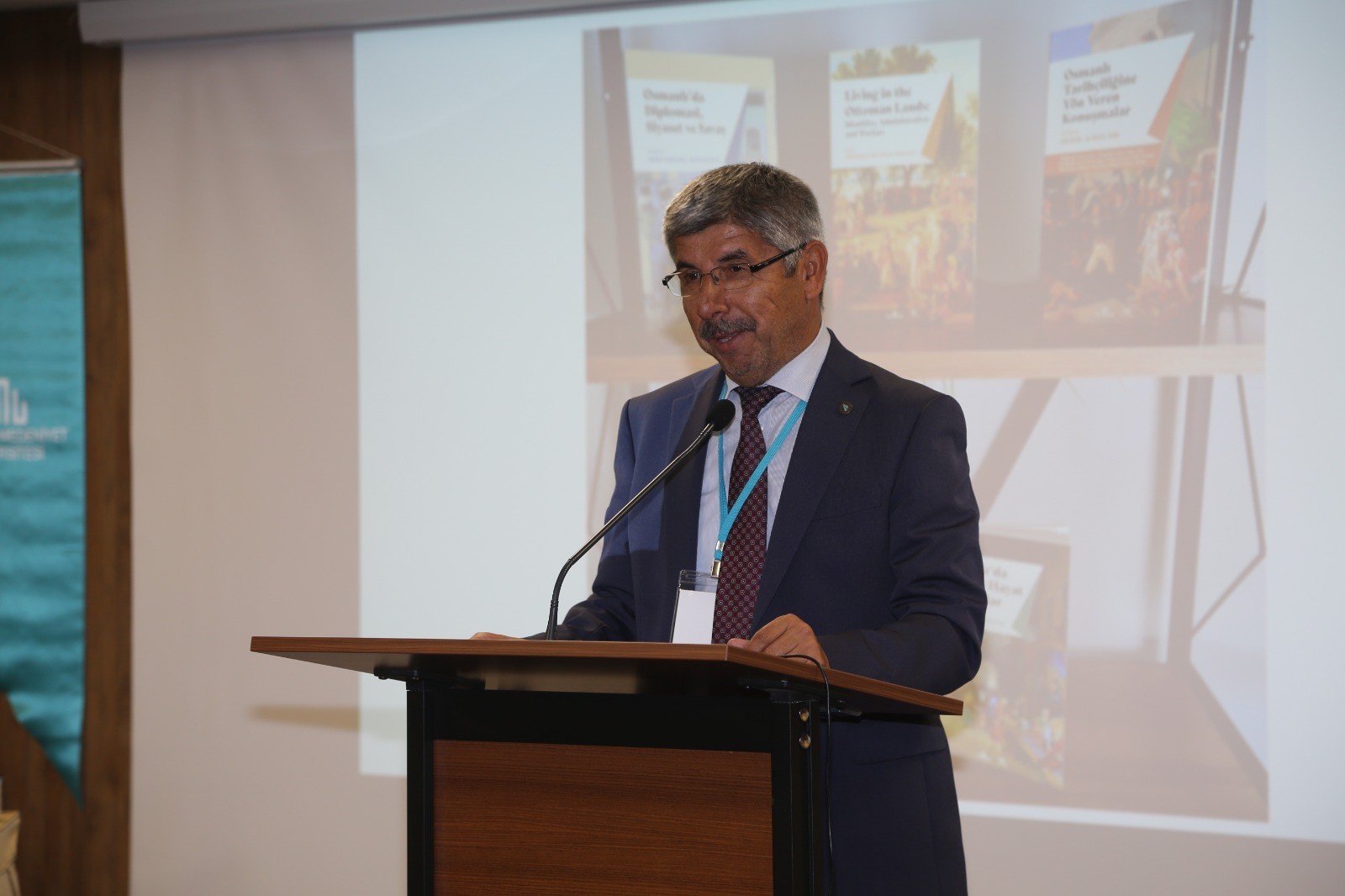 Turhan Kaçar Kimdir?