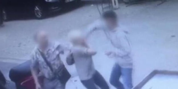 Turist kadını hedef aldılar! Dehşet anları güvenlik kamerasında