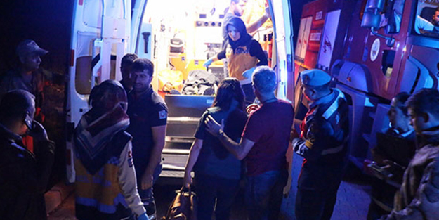 Turist kafilesi kaza yaptı! Çok sayıda yaralı var