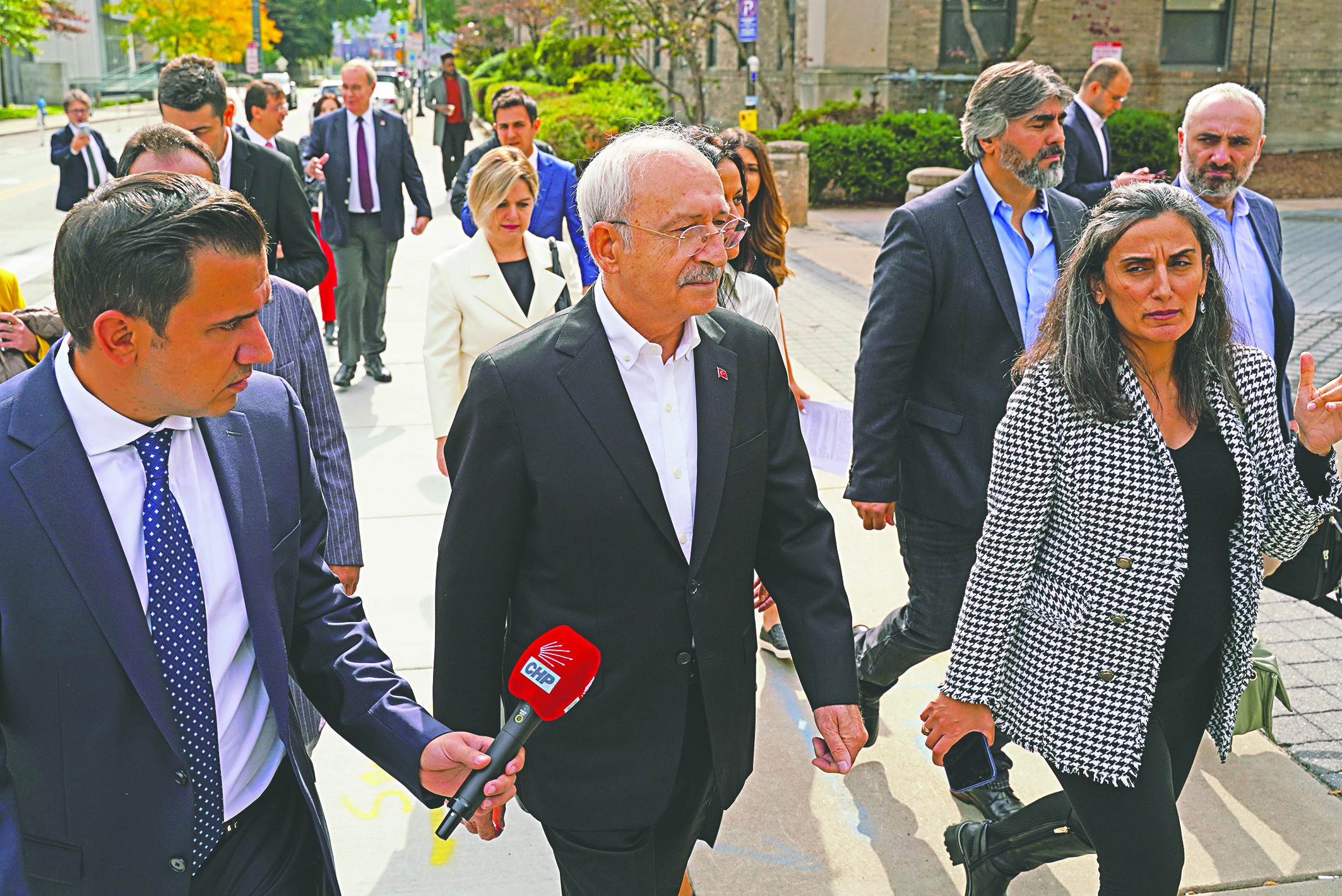 Turist Kemal ortada kaldı