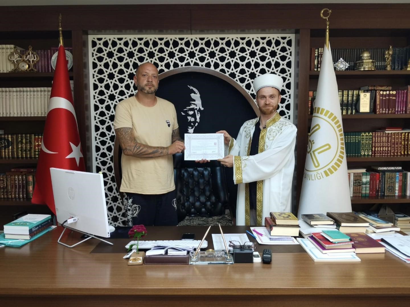 Turist olarak geldi Müslüman oldu