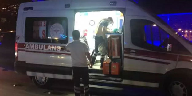 Turist taşıyan minibüs kazaya karıştı