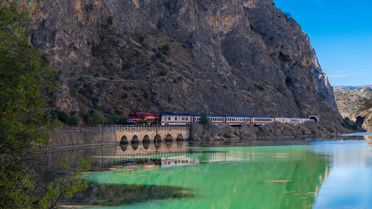 Turistik Karaelmas Ekspresi ilk seferine çıkıyor!