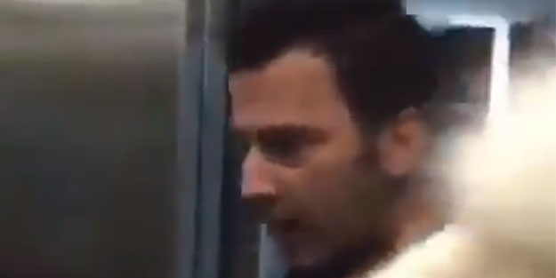 Turistlere çocuklarının yanında alçak saldırı!
