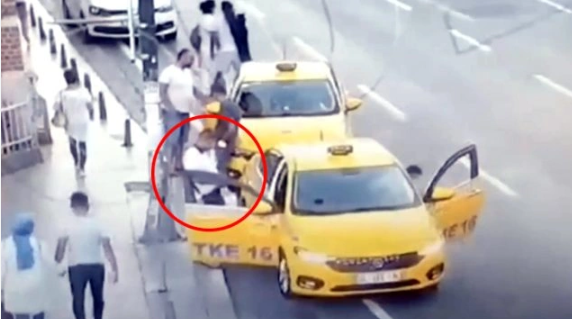 Turistleri hedef alan çete üyeleri