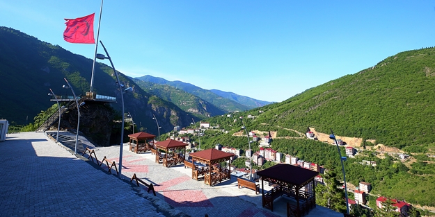 Turistlerin Karadeniz'deki gözdesi: Maçka