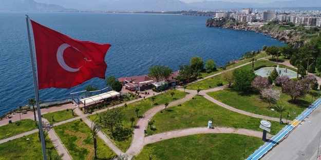 Turizm geliri geçen yılın aynı çeyreğine göre yüzde 22,2 arttı
