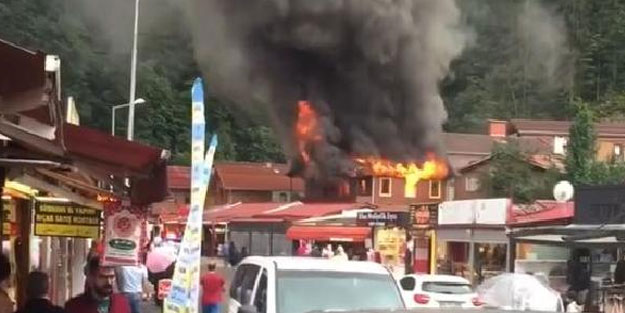 Turizm merkezi Uzungöl'de pansiyon yangını
