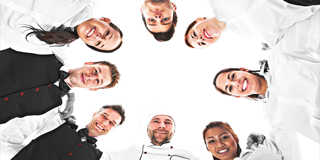 Turizmciler eleman arıyor