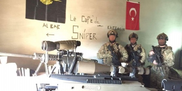Türk askerinden El Bab pozu