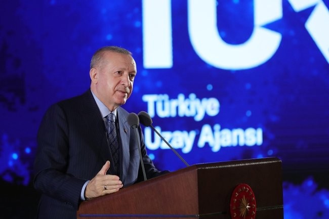 Türk astronot için 3 aday seçilecek