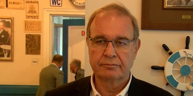 Türk Bayrağına büyük saygısızlık! CHP'li Öztrak konuşurken dikkat çekti