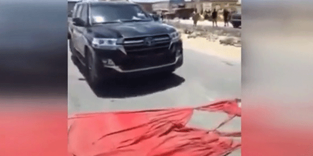 Türk Bayrağı'na büyük saygısızlık! Hafter'in köpekleri provokasyon peşinde