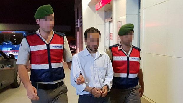 Türk bayrağını indirmek isteyen A.D.İ linç ediliyordu!