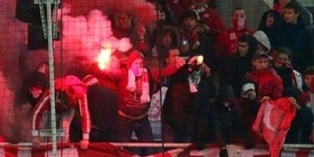 Türk bayrağını yakan Ruslardan ikinci skandal!