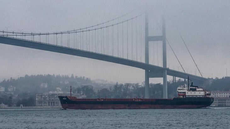 Türk boğazlarından 6 ayda 40 bin 880 gemi geçti