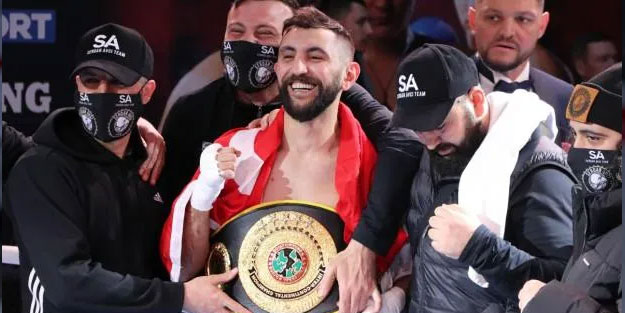 Türk boksör kıtalararası şampiyonada altın kemeri beline taktı