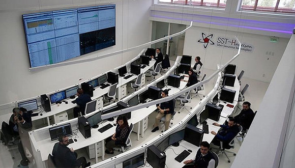 Türk devinde flaş değişiklik!