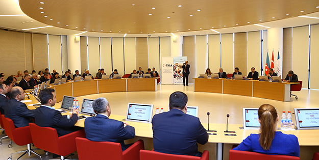 Türk dış politikasının öncelikleri Bakü'de anlatıldı