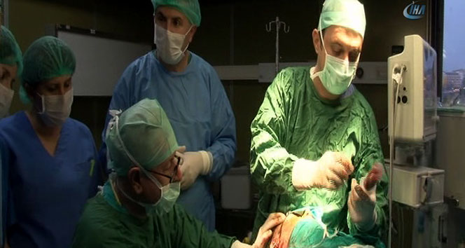 Türk doktorlar Balkanlar'da bir ilki gerçekleştirdi