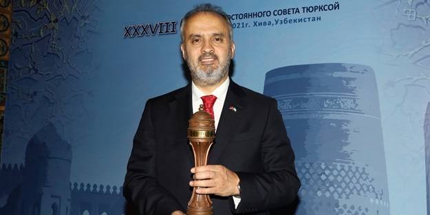 Türk Dünyası Kültür Başkenti unvanı resmen Bursa’da