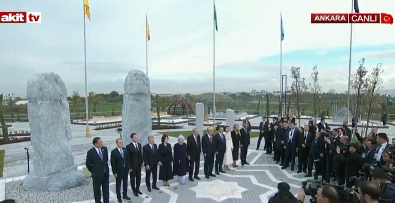 Türk dünyasında tarihi buluşma! Cumhurbaşkanı Erdoğan Külliye’de Türk Devletleri Medeniyet Parkı'nın açılışını gerçekleştirdi!