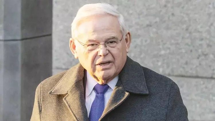 Türk düşmanı senatör mahkemede gözyaşlarına boğuldu!