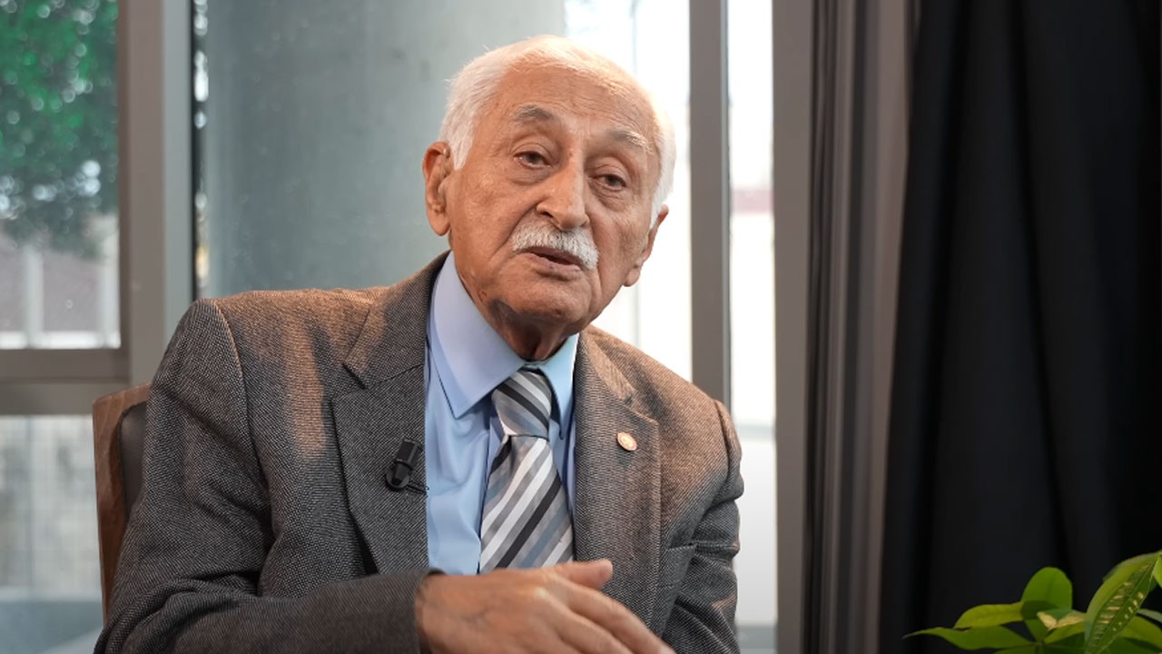 Türk edebiyatının naif kalemi Yavuz Bülent Bakiler vefat etti