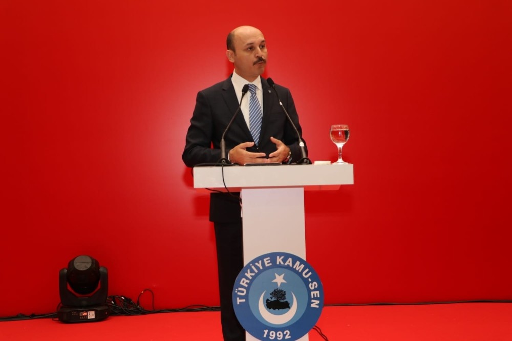 Türk Eğitim-Sen Genel Başkanı Geylan: “YKS ve LGS’ye girecek öğrencilerimizin sınav motivasyonlarını beslemeliyiz” 