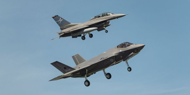 Türk F-35’i ilk uçuşunu gerçekleştirdi