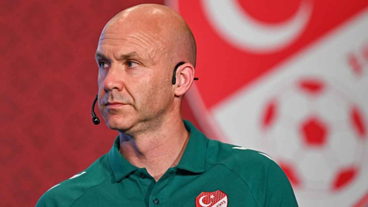 Türk futbolunda devrim gibi karar! Hakem makamının başına yabancı isim getirildi!