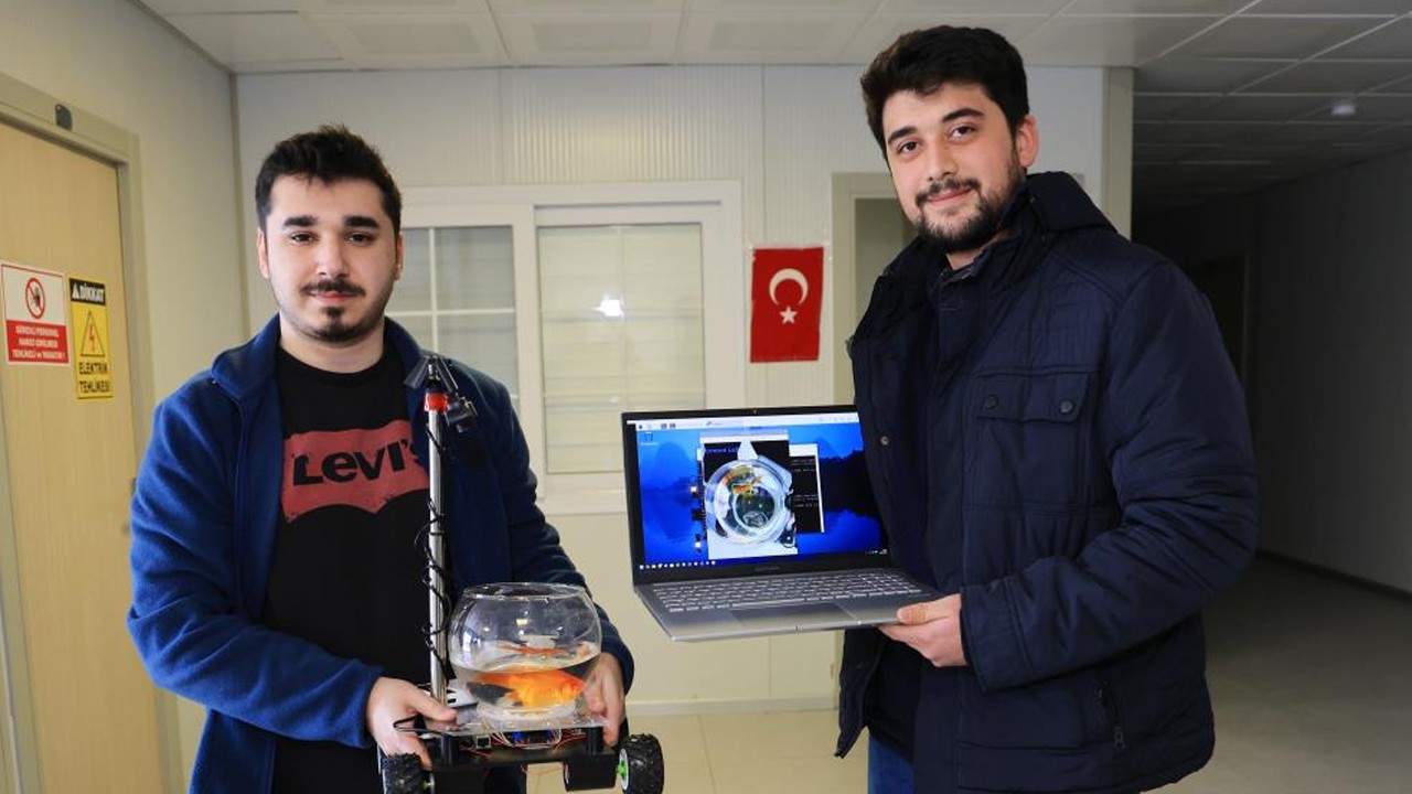 Türk gençleri teknolojiye yön veriyor! Adana'da balığa araba sürdürdüler