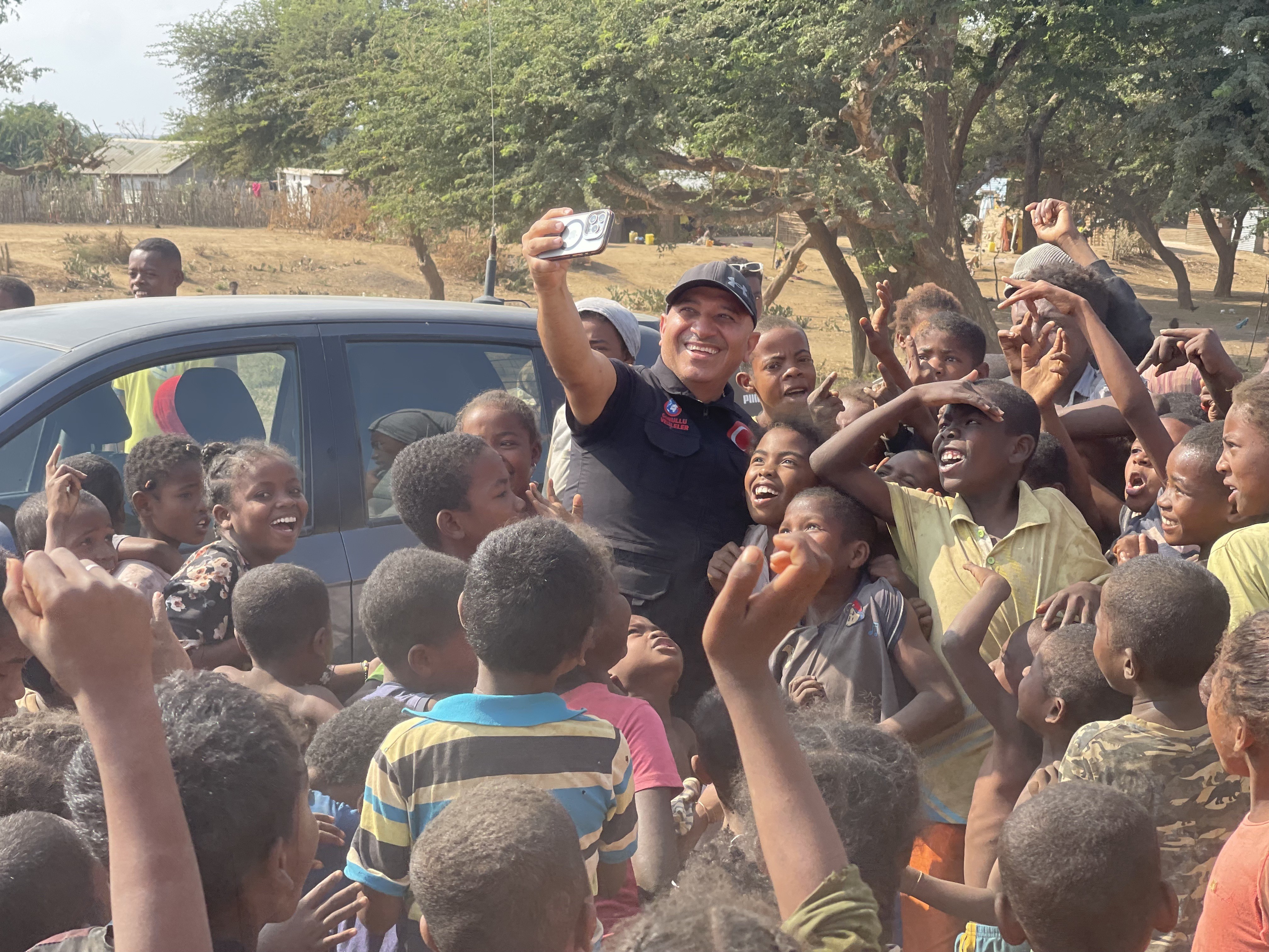 Türk insani yardım görevlisi Madagaskar’da alıkonuldu