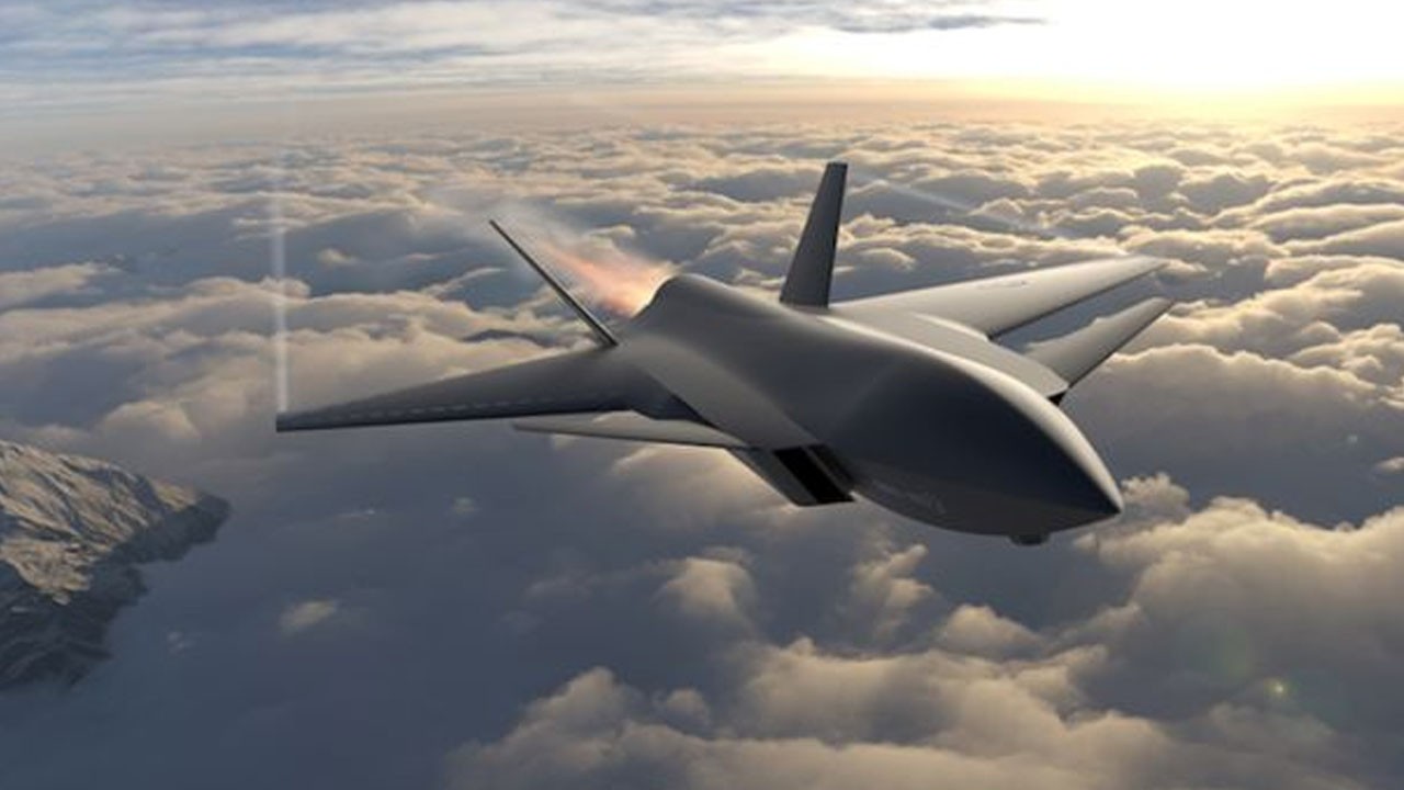  Türk insansız savaş jeti Kızılelma’yı bakın kimler inceledi?