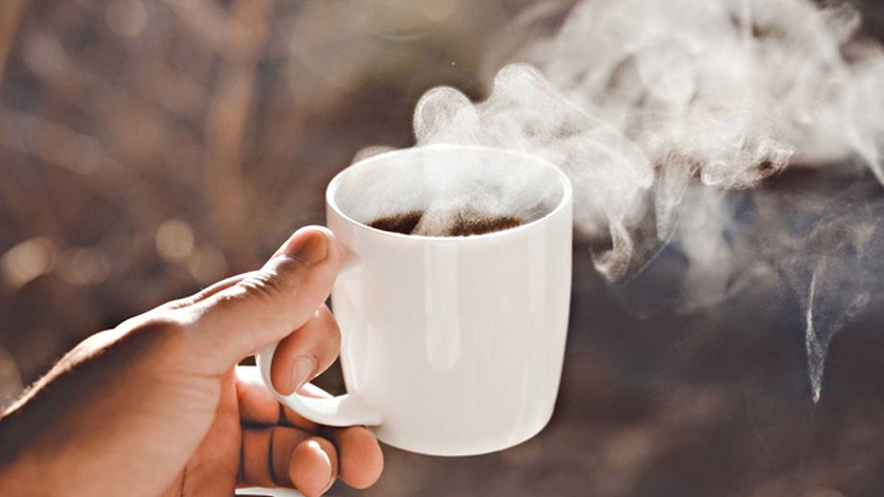 Türk kahvesi buz ile nasıl yapılır? Herkesi şaşkına çevirdi! Sosyal medyada viral oldu!