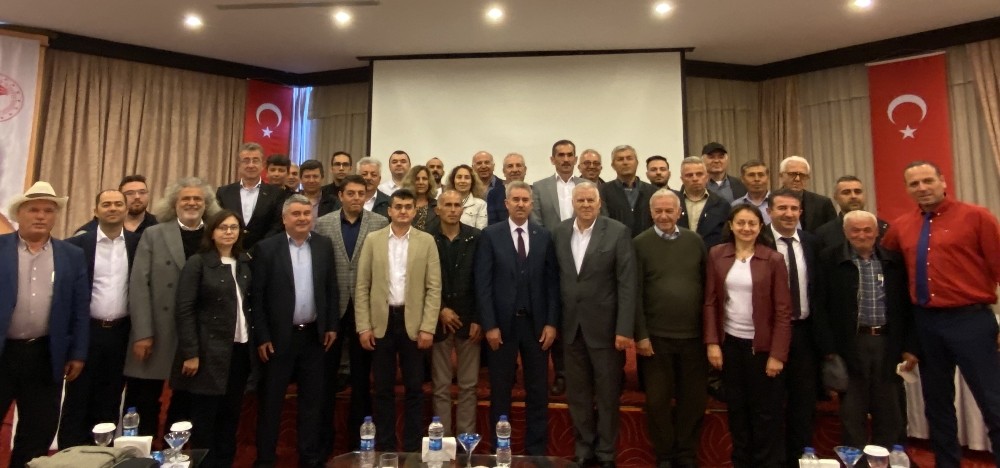 Türk kekiğini yabancı otlardan ayıklamak için güç birliği 